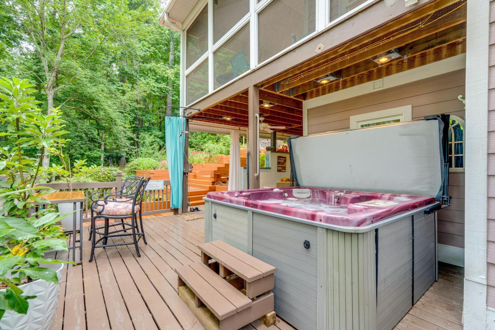 Creekside Hendersonville Haven Hot Tub And Fire Pit Exterior photo